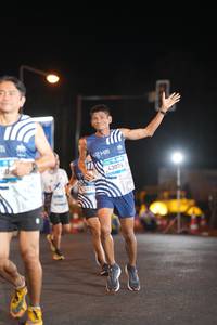 BIB: 14337, 43076
                            <button type="button" onclick="openModal(23057752)" class="btn btn-primary btn-sm float-right btn-popup" data-toggle="modal" data-target=".modal-high-quality">
                        <i class="fas fa-shopping-cart"></i> Add to Cart
                    </button>
                                            <button type="button" onclick="isThisMe(23057752, true)" class="btn btn-success btn-sm float-right btn-popup btn-isme hidden" data-toggle="tooltip" data-placement="bottom" title="นี่คือรูปของคุณใช่ไหม คลิกที่นี่เพื่อเอาเข้าอัลบั้ม">
                        <i class="fas fa-plus"></i> Add to album
                    </button>
                    <button type="button" onclick="isThisMe(23057752, false)" class="btn btn-warning btn-sm float-right btn-popup btn-isnotme hidden">
                        <i class="fas fa-ban"></i> Remove from album
                    </button>